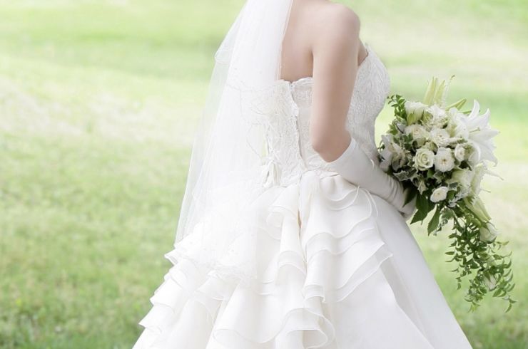 ブライダルの女性